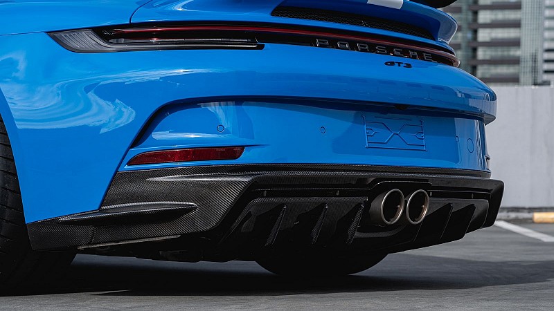 Photo of 1016 Industries Carbon Aero for the Porsche 992.1 GT3/GT3 Touring - Image 2